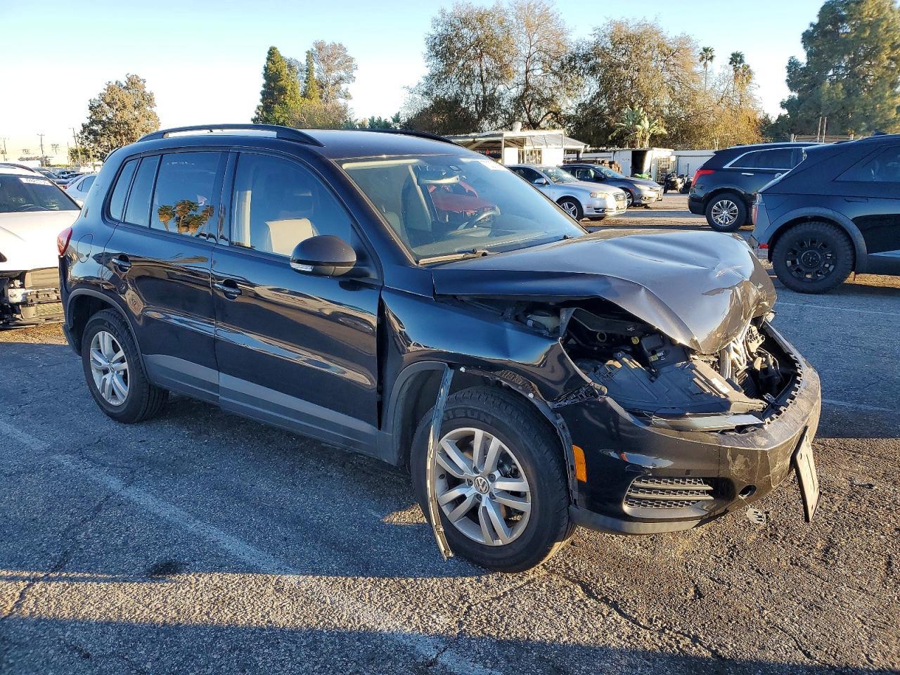 2016 Volkswagen Tiguan S - Фото 4