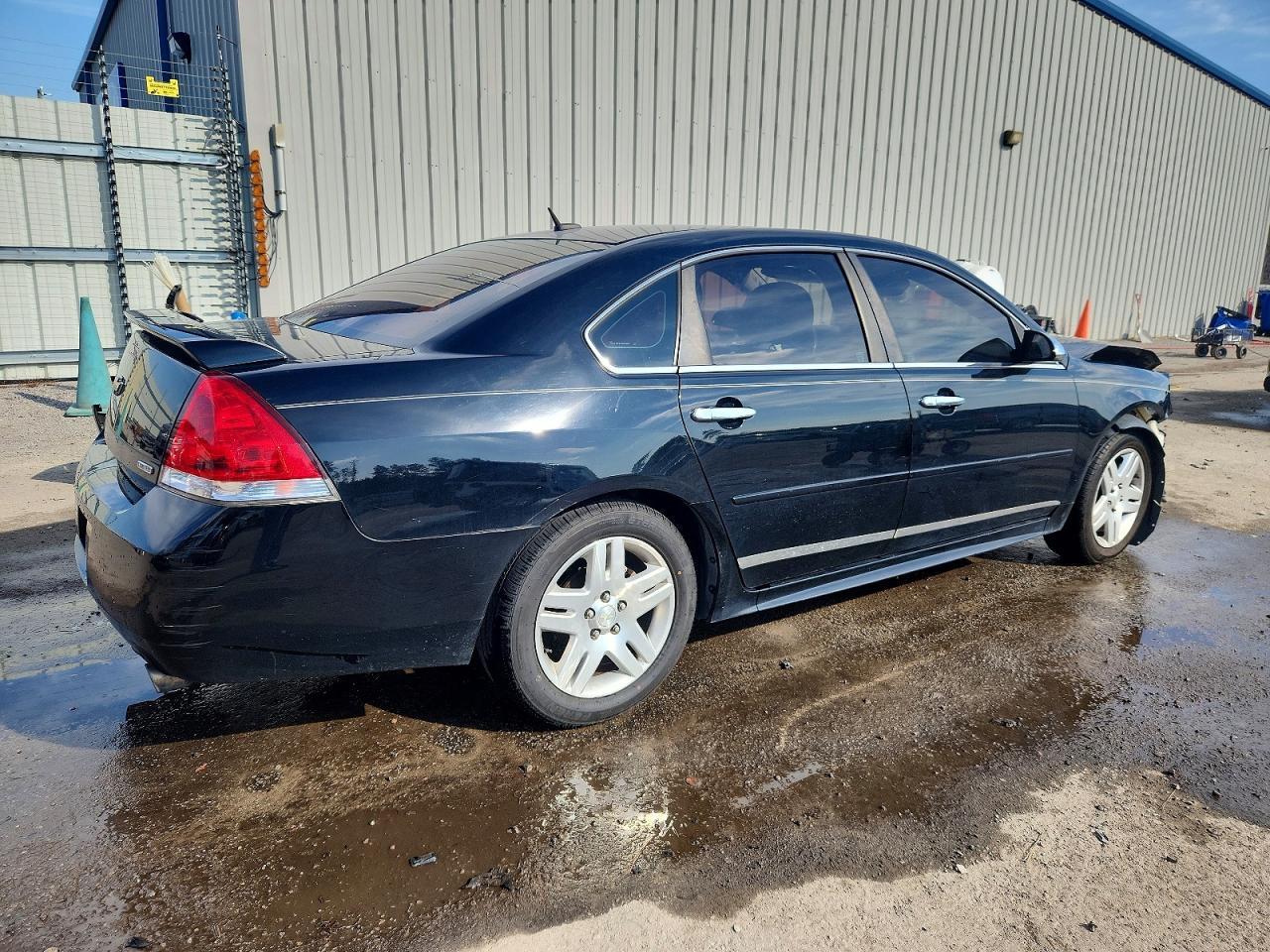 2014 Chevrolet Impala Limited - Фото 3