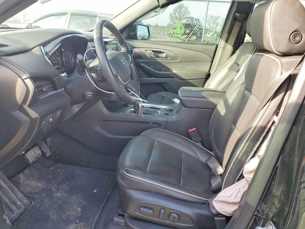 2023 Chevrolet Traverse Premier - Image 7