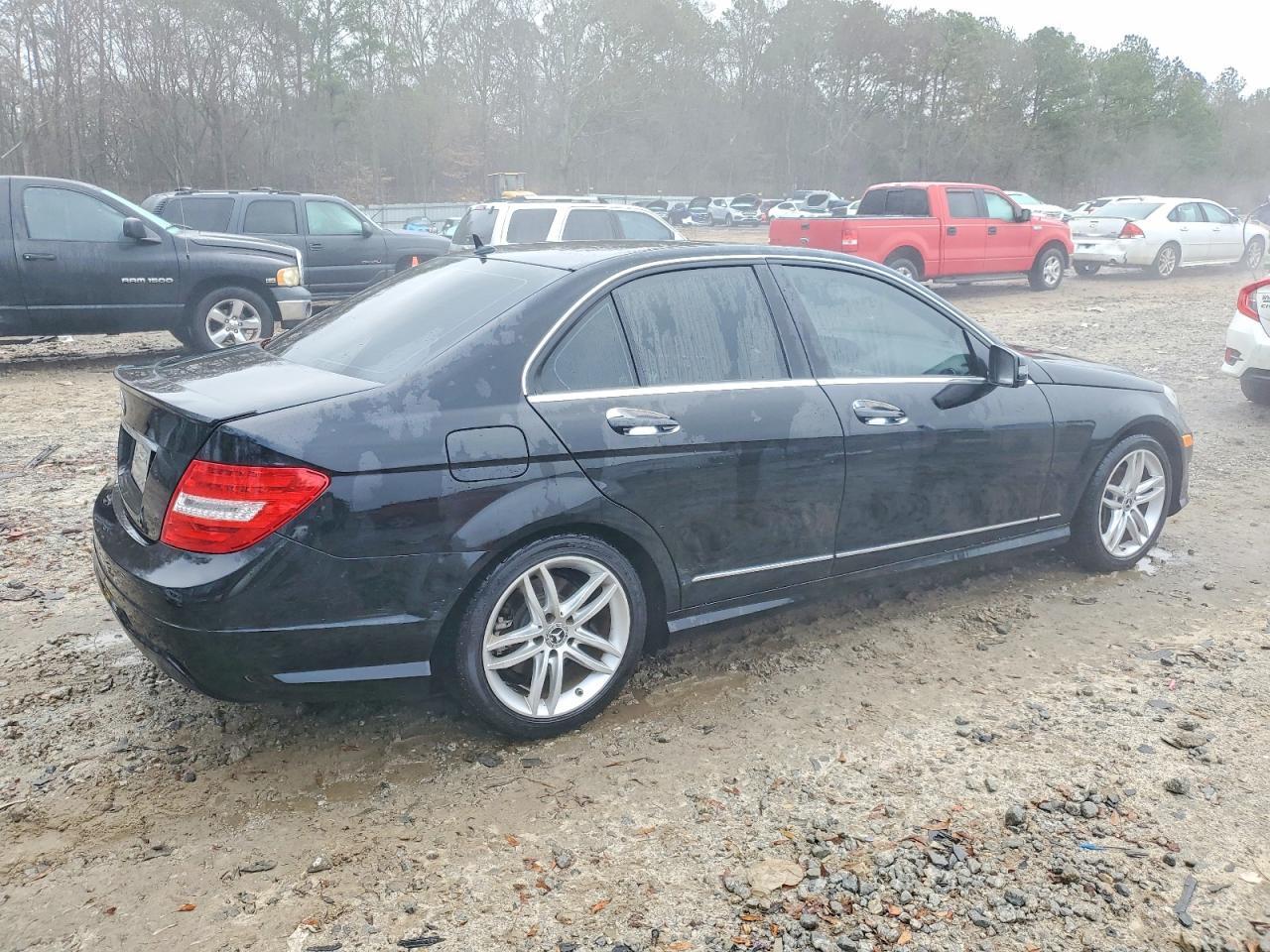 2014 Mercedes-Benz C 250 - Фото 3