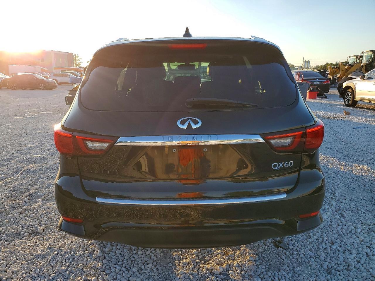 2019 Infiniti Qx60 Luxe - Image 6