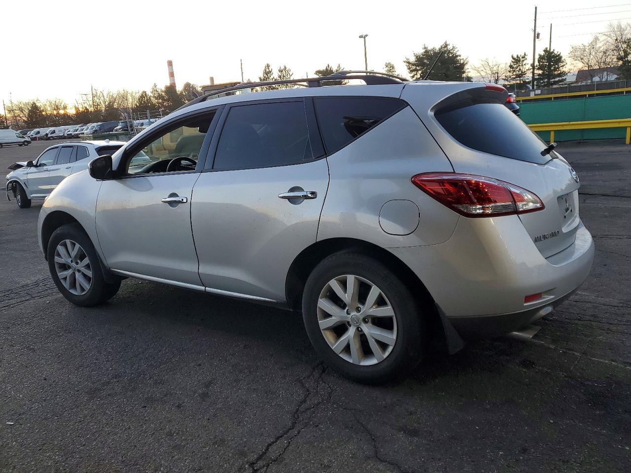 2013 Nissan Murano S - Фото 2
