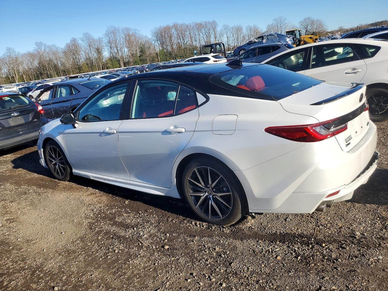 2025 Toyota Camry Xse - Фото 2