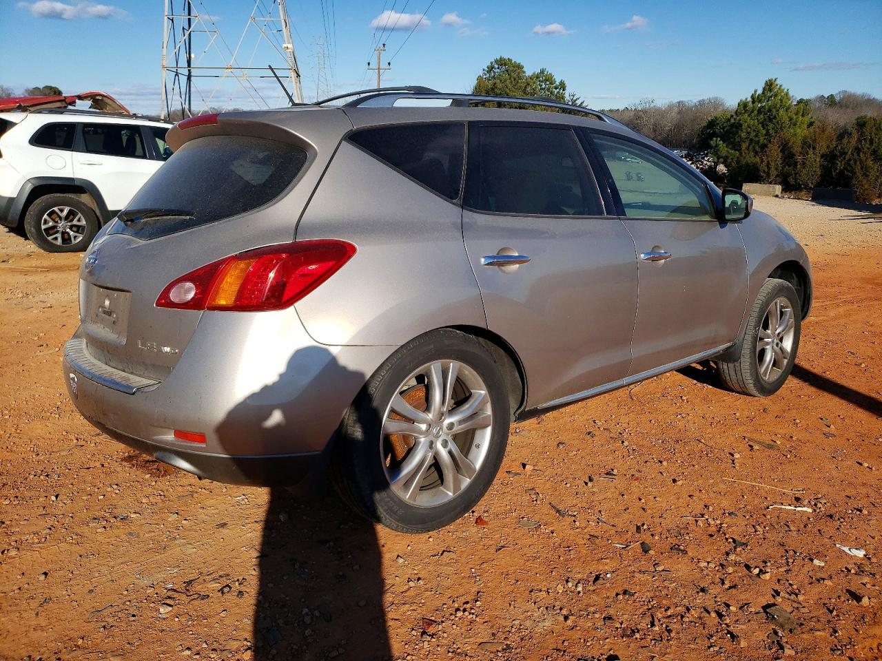 2010 Nissan Murano S - Image 3