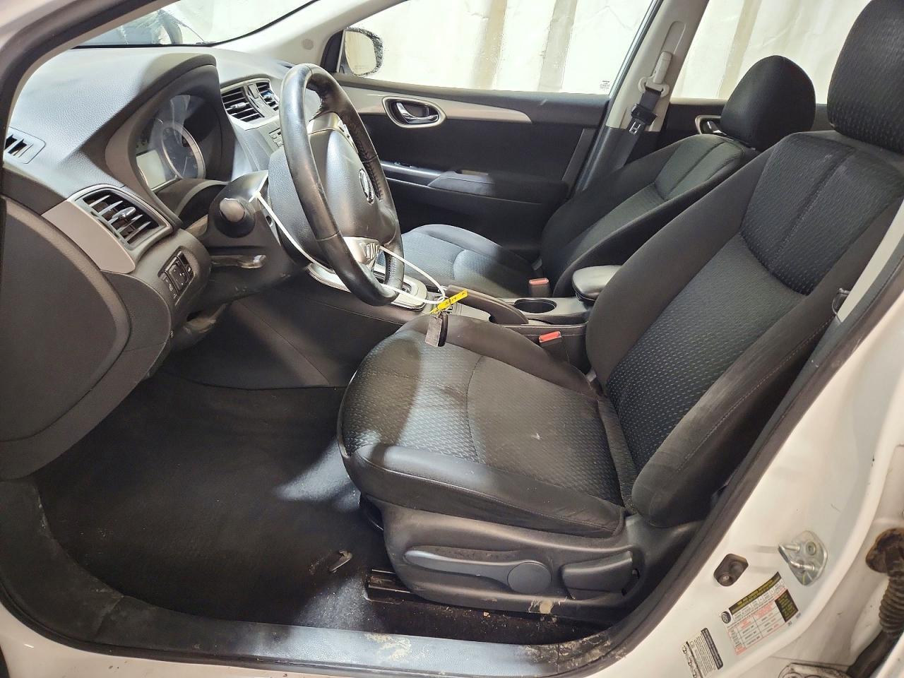 2015 Nissan Sentra S - Фото 7