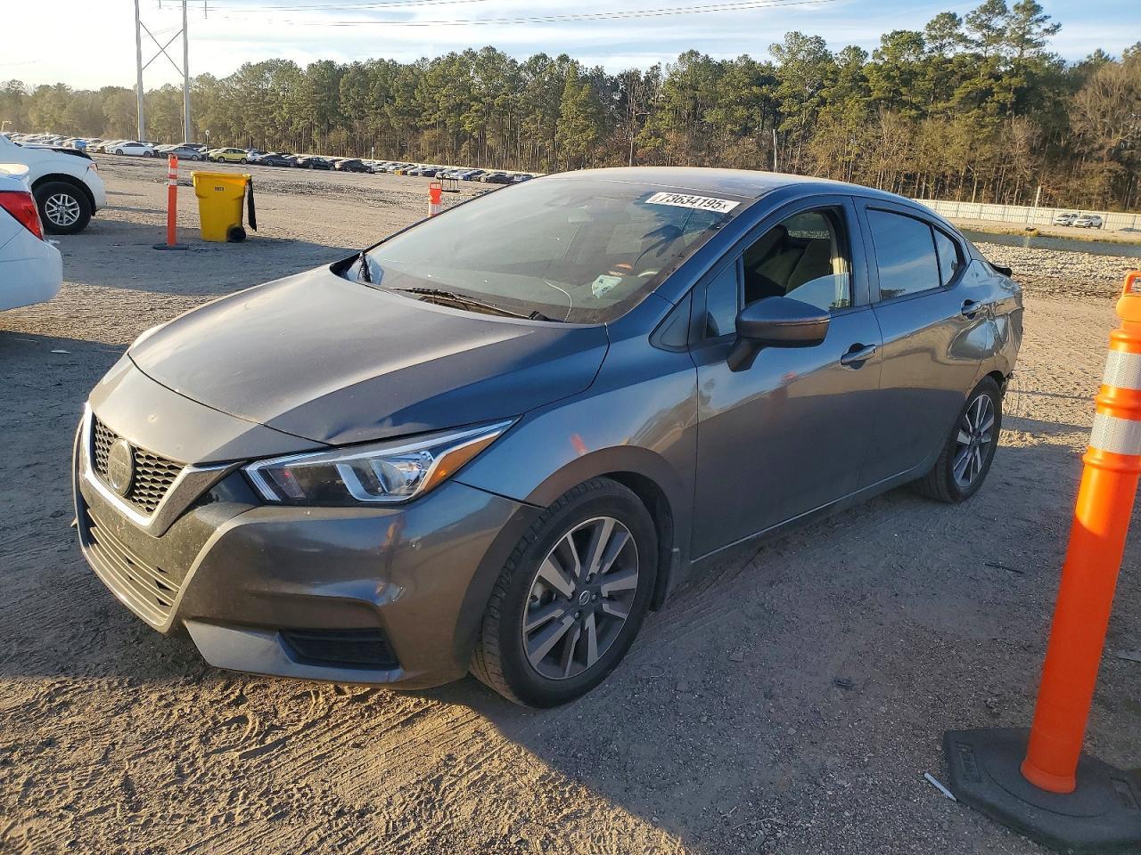 2020 Nissan Versa Sv