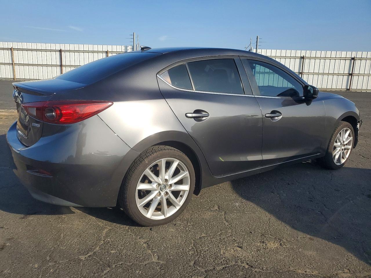 2017 Mazda 3 Touring - Фото 3