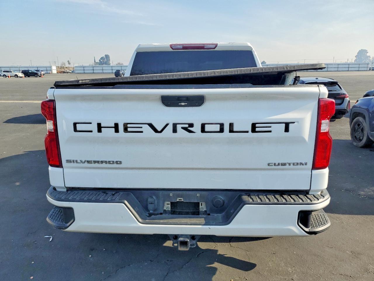 2020 Chevrolet Silverado K1500 Custom - Фото 6
