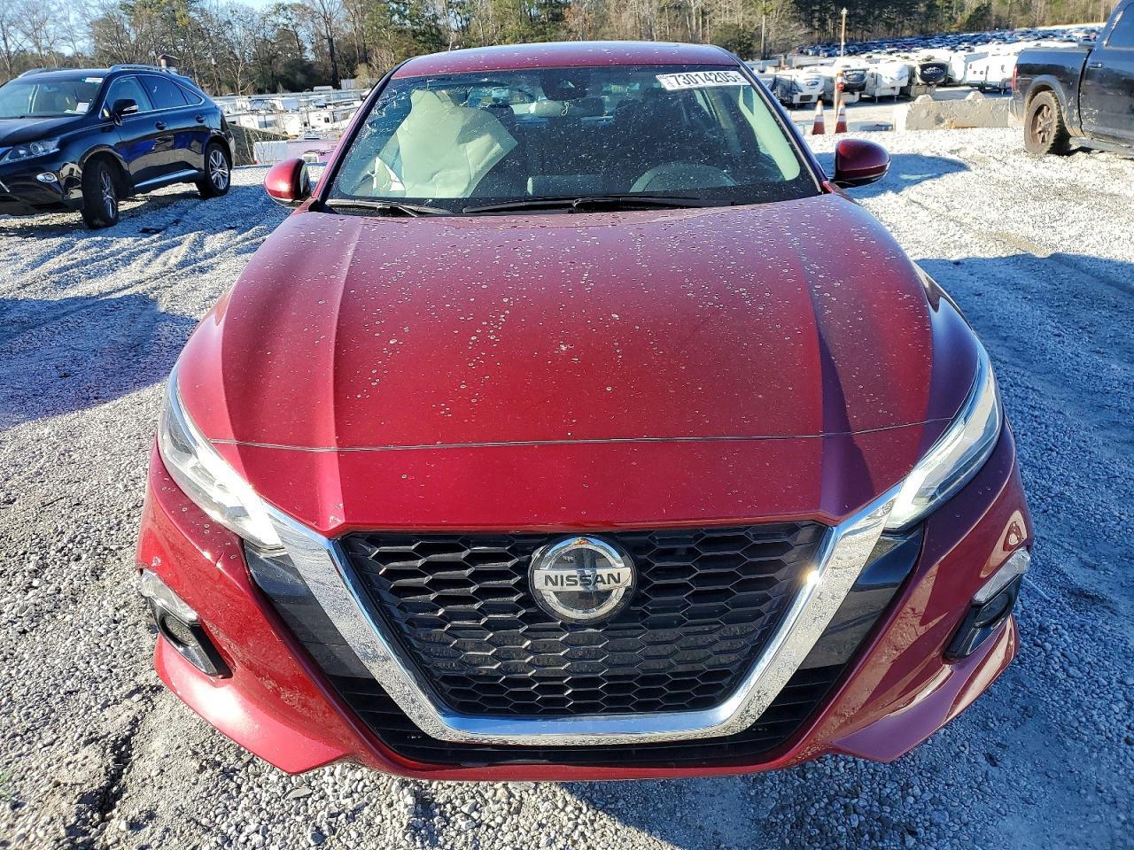 2021 Niss Altima - Фото 5