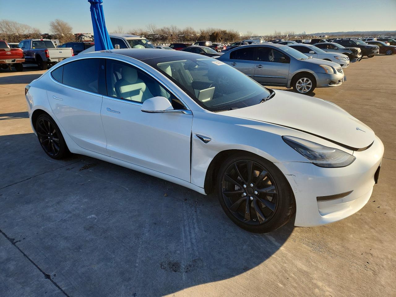 2019 Tesla Model 3 - Фото 4