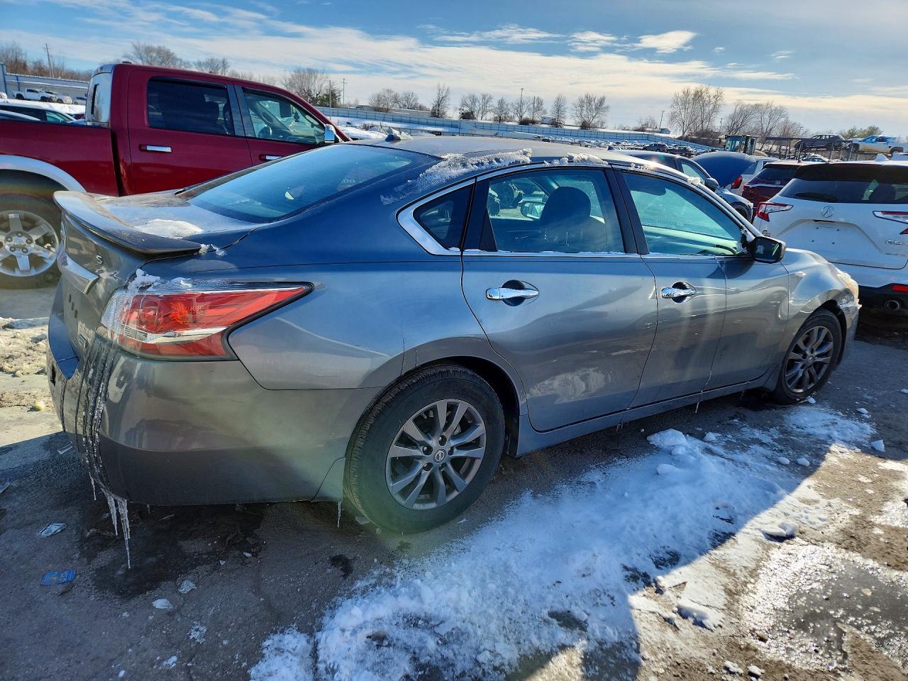2015 Nissan Altima 2.5 - Фото 3