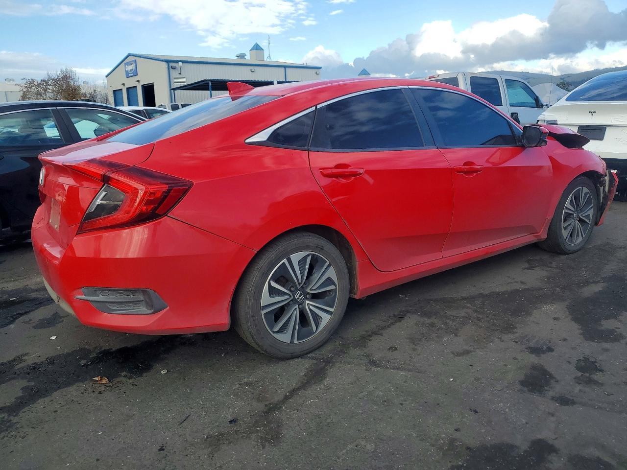 2018 Honda Civic Ex - Image 3