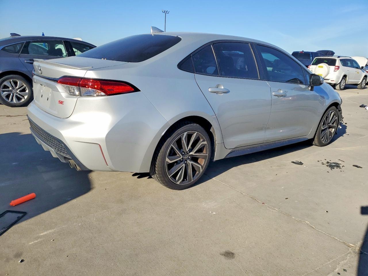 2020 Toyota Corolla Se - Image 3