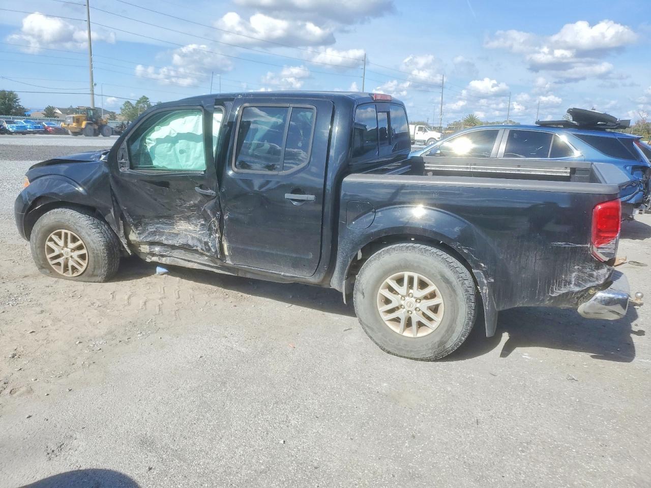 2018 Nissan Frontier Sv - Image 2
