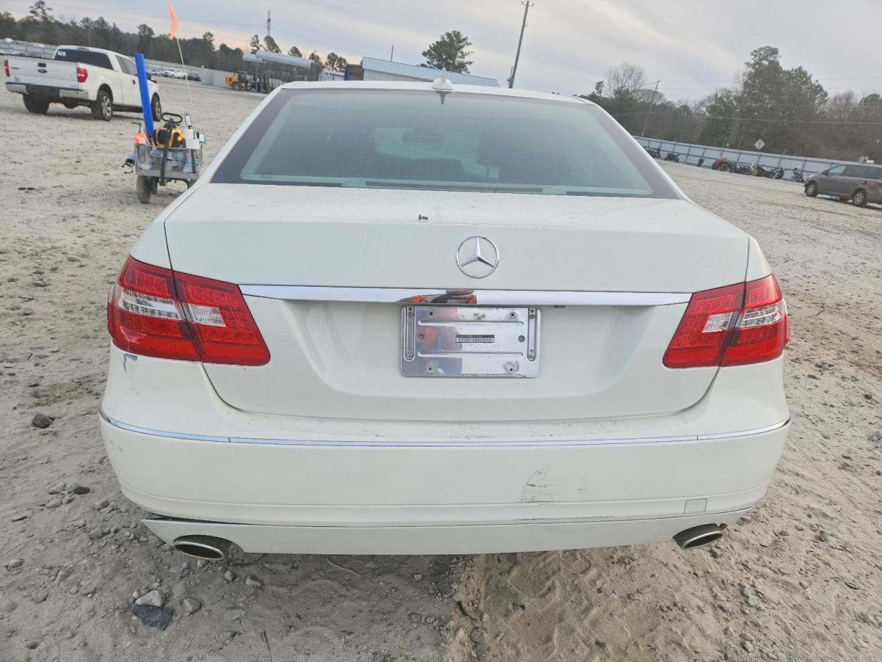 2011 Mercedes-Benz E 350 - Image 6