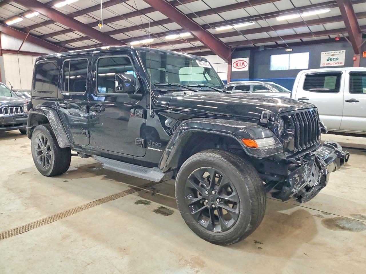 2023 Jeep Wrangler Sahara - Фото 4
