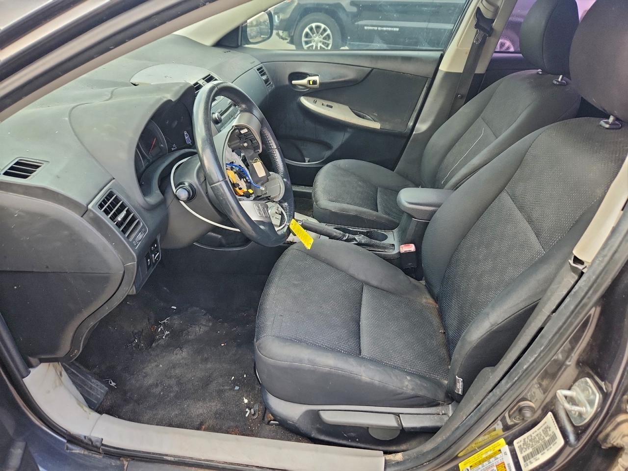 2010 Toyota Corolla Base - Фото 7