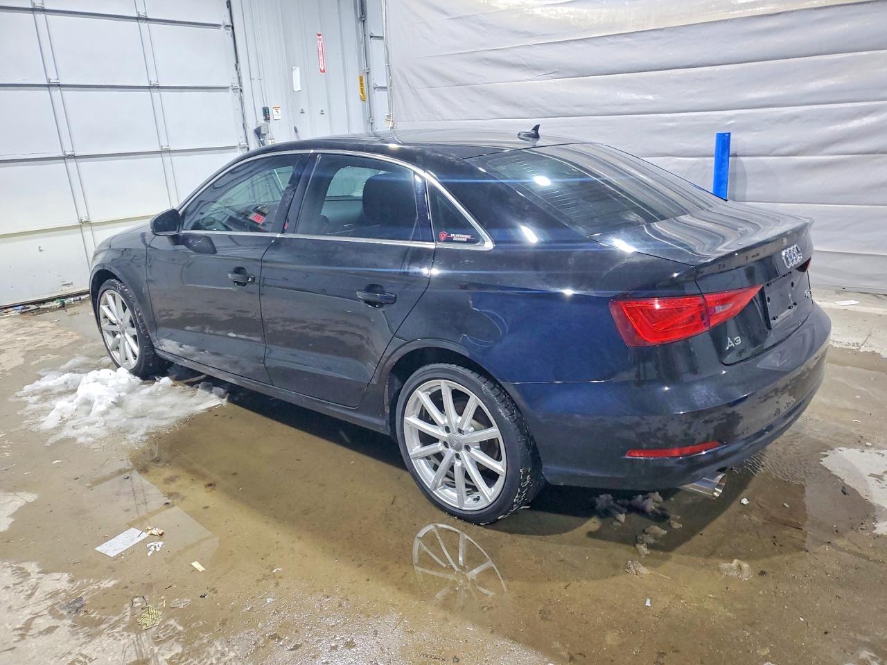 2015 Audi A3 Premium Plus - Фото 2