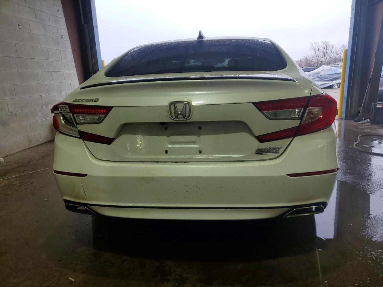 2022 Honda Accord Sport Se - Image 6