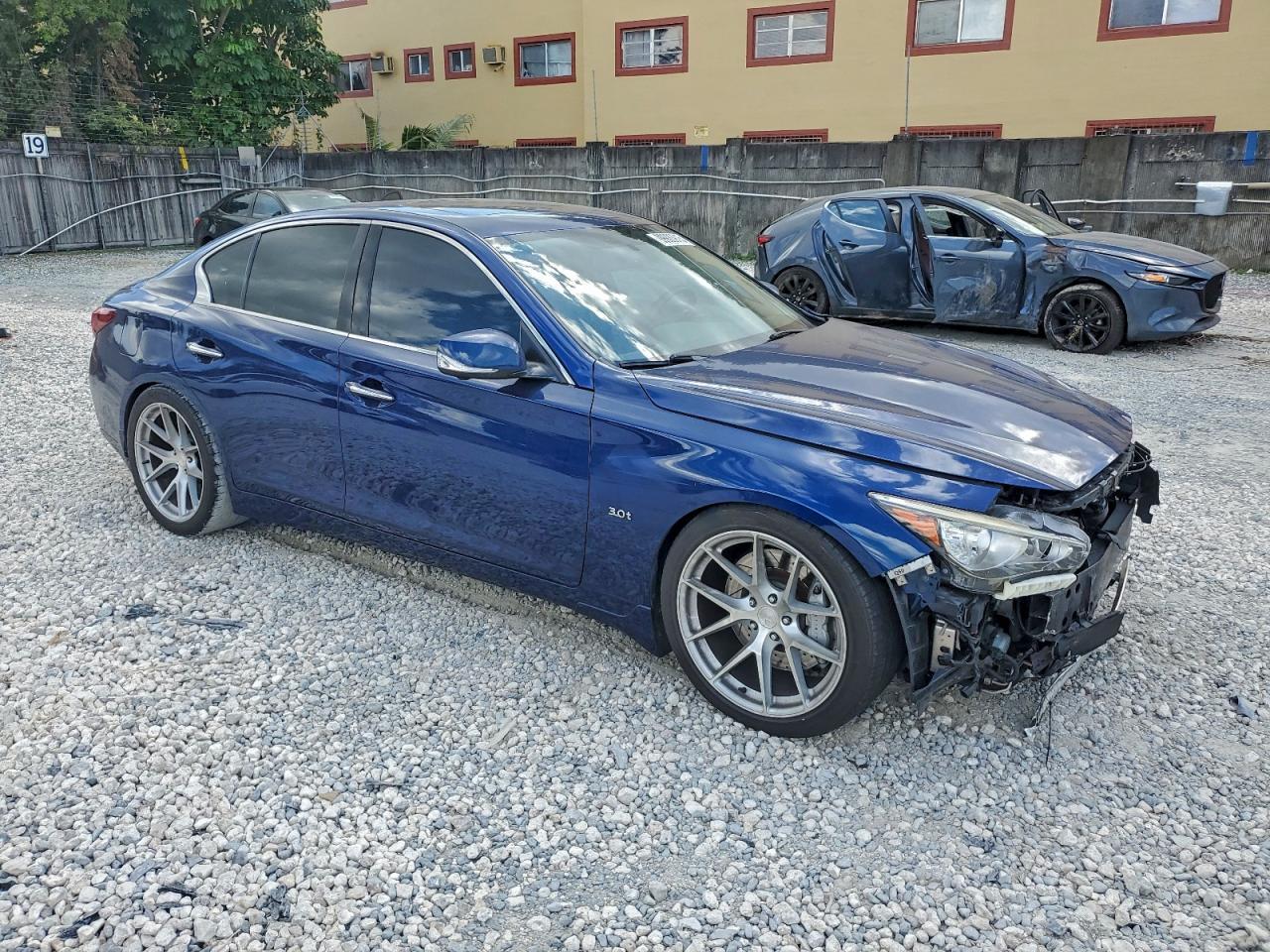 2018 Infiniti Q50 Luxe - Image 4