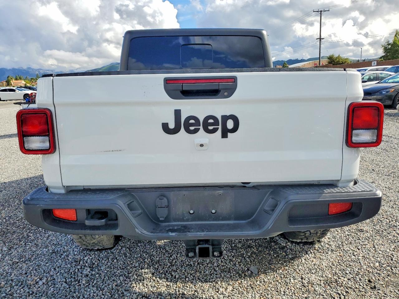 2023 Jeep Gladiator Sport - Image 6