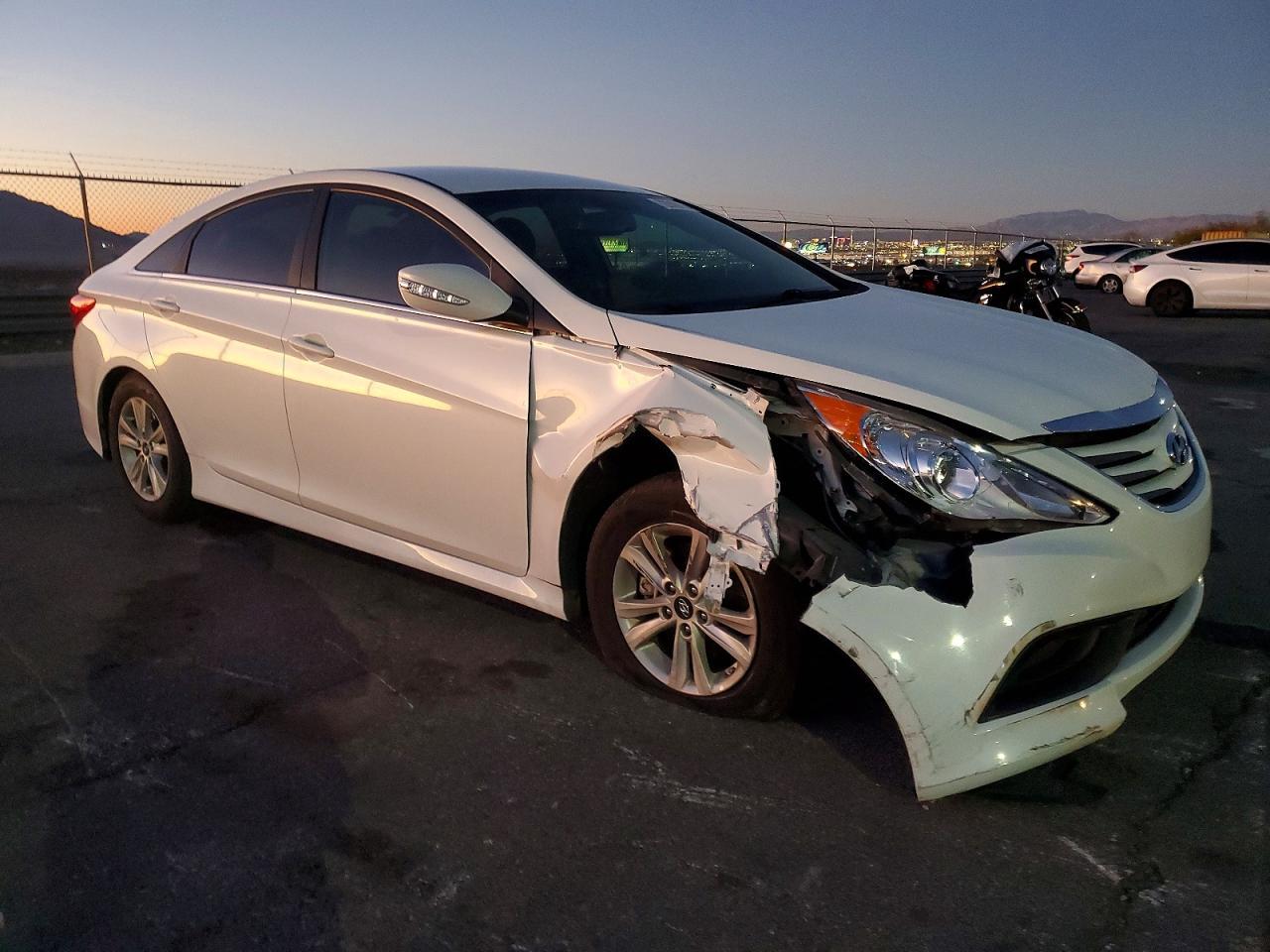 2014 Hyundai Sonata Gls - Фото 4