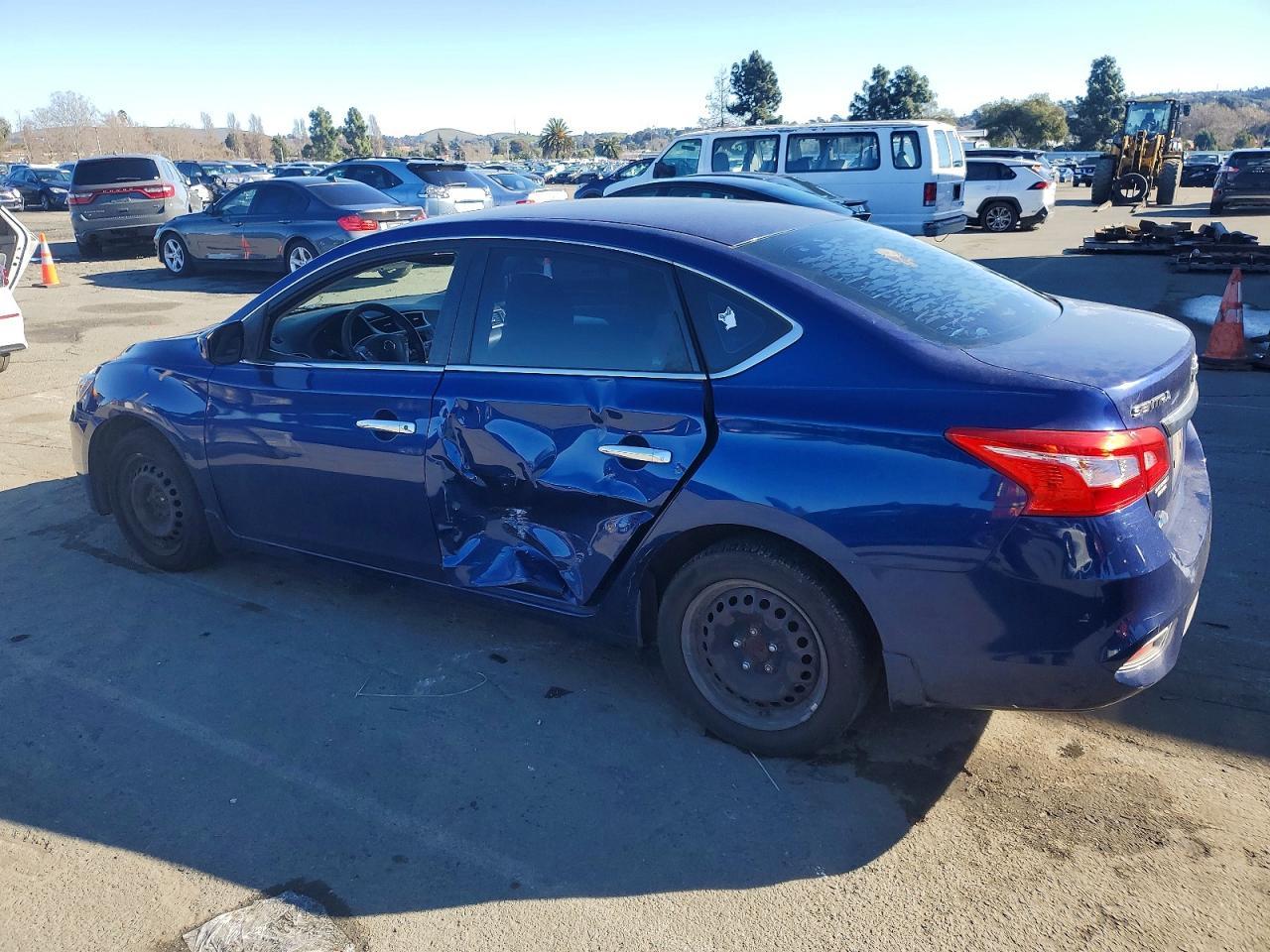 2017 Nissan Sentra S - Фото 2