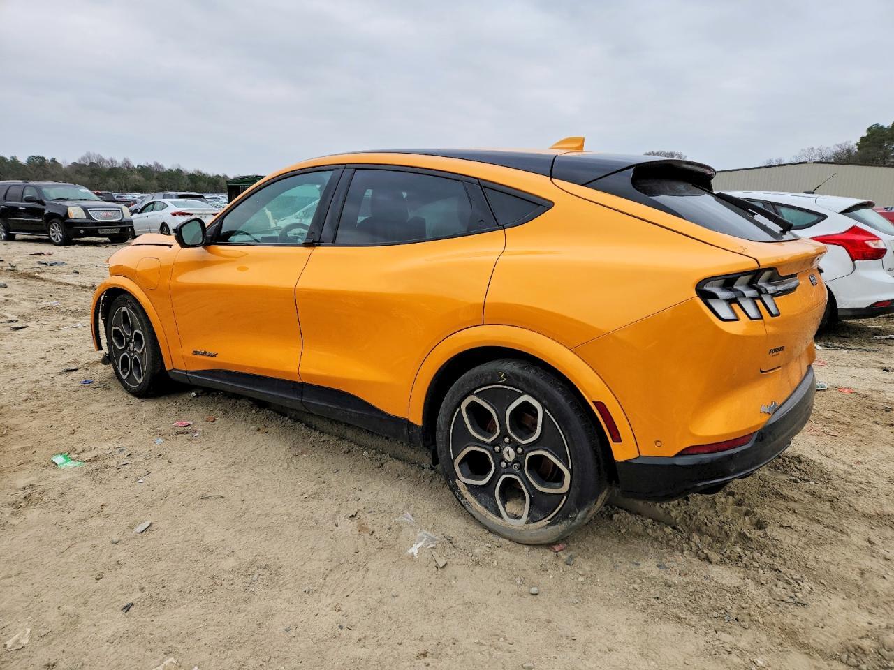 2021 Ford Mustang Mach-E Gt - Фото 2