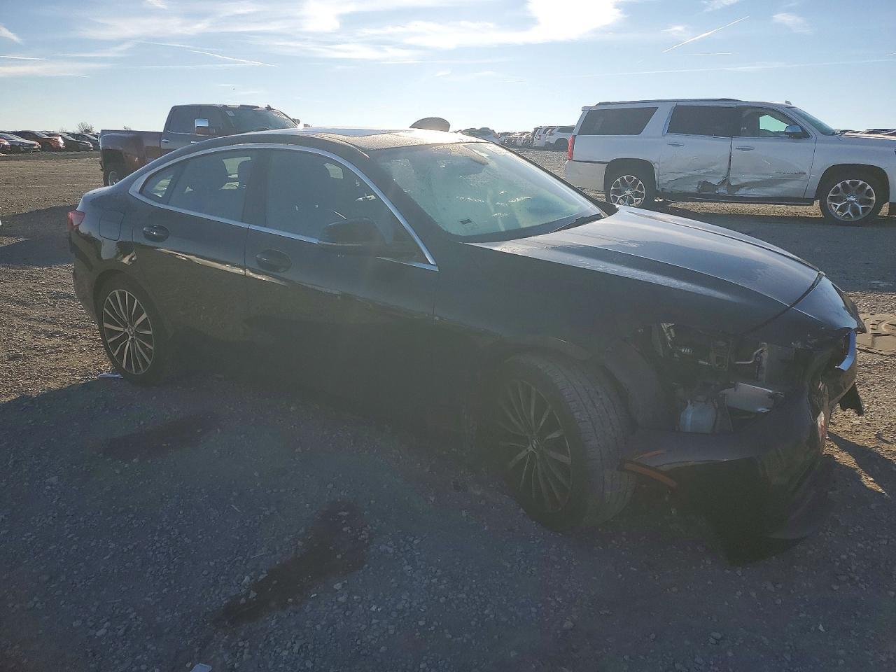2020 BMW 228Xi - Фото 4