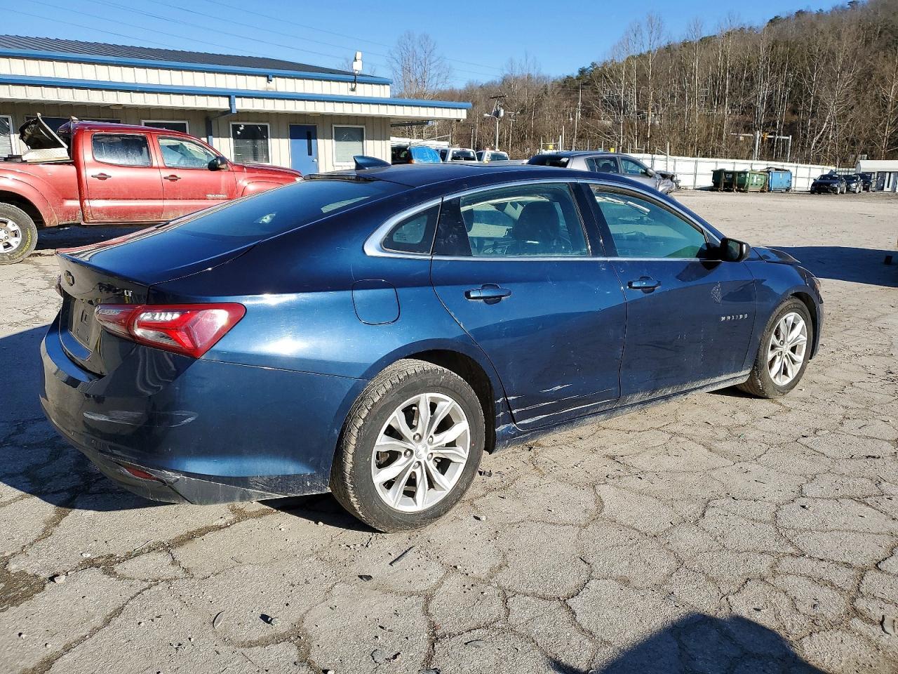 2021 Chevrolet Malibu Lt - Фото 3