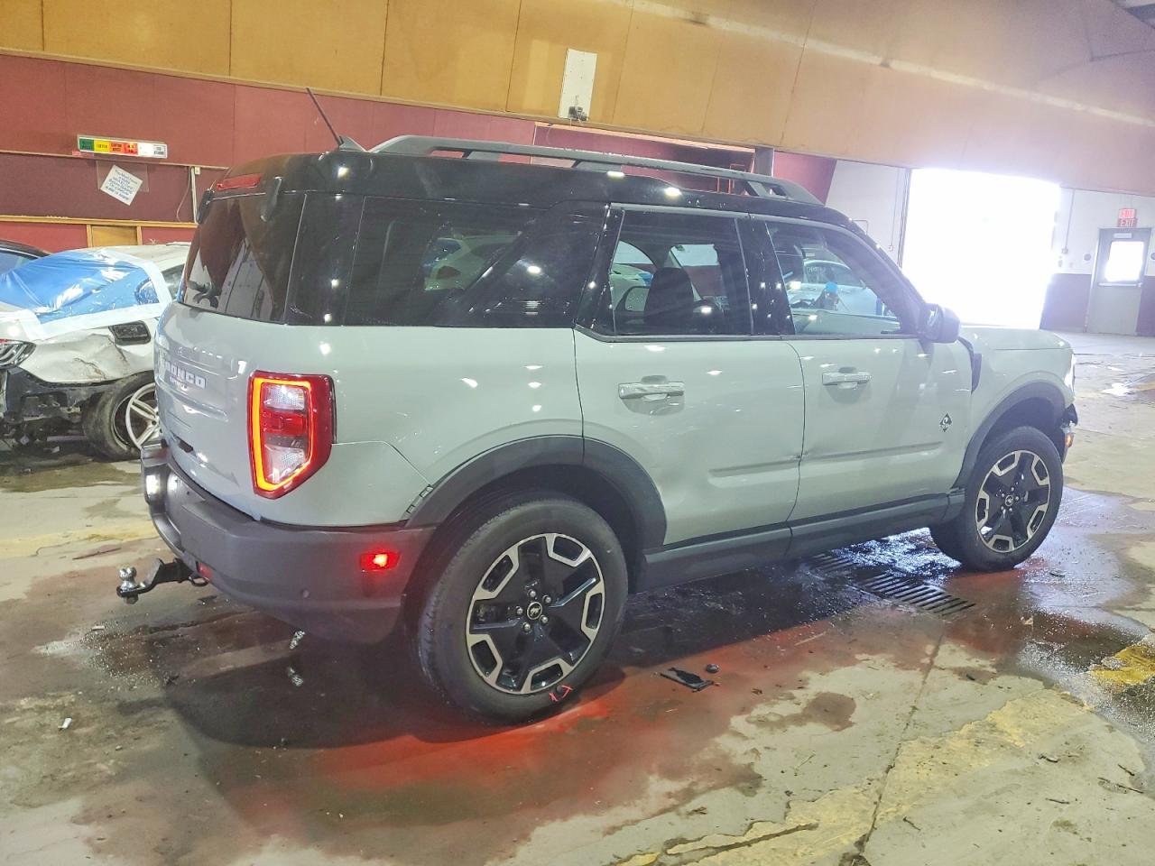 2024 Ford Bronco Sport Outer Banks - Image 3