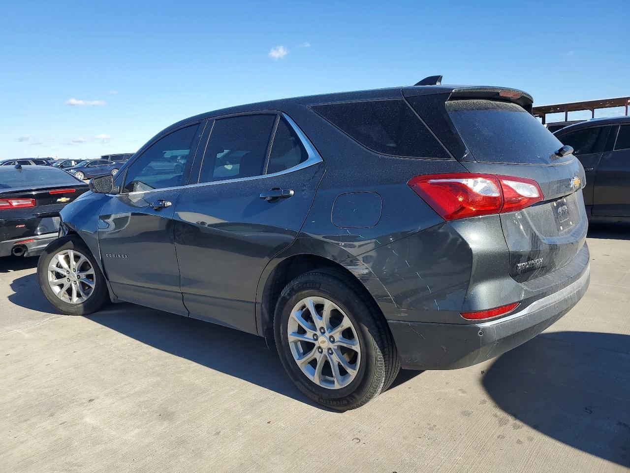 2021 Chevrolet Equinox Lt - Фото 2