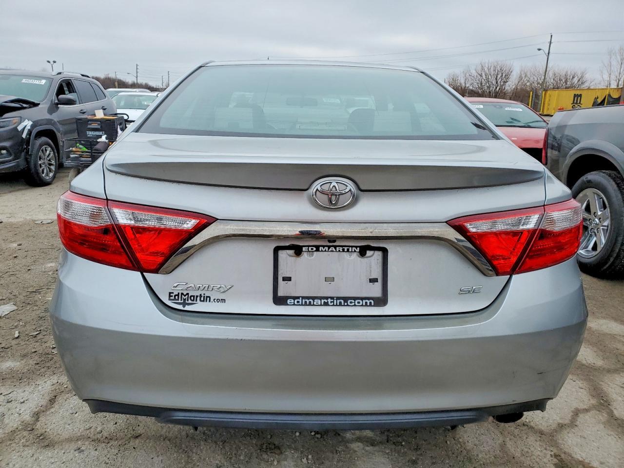 2016 Toyota Camry Le - Image 6
