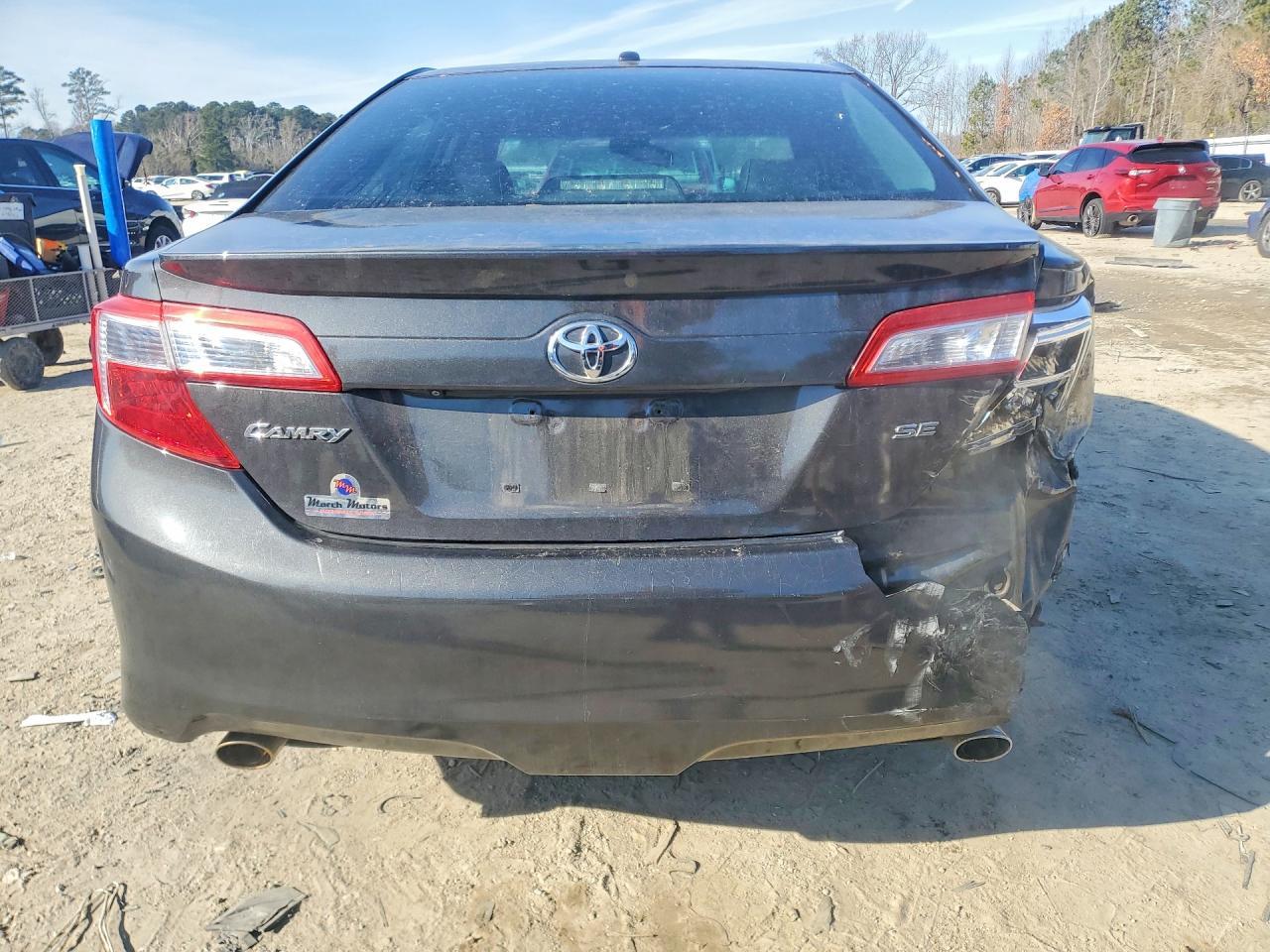 2012 Toyota Camry - Image 6