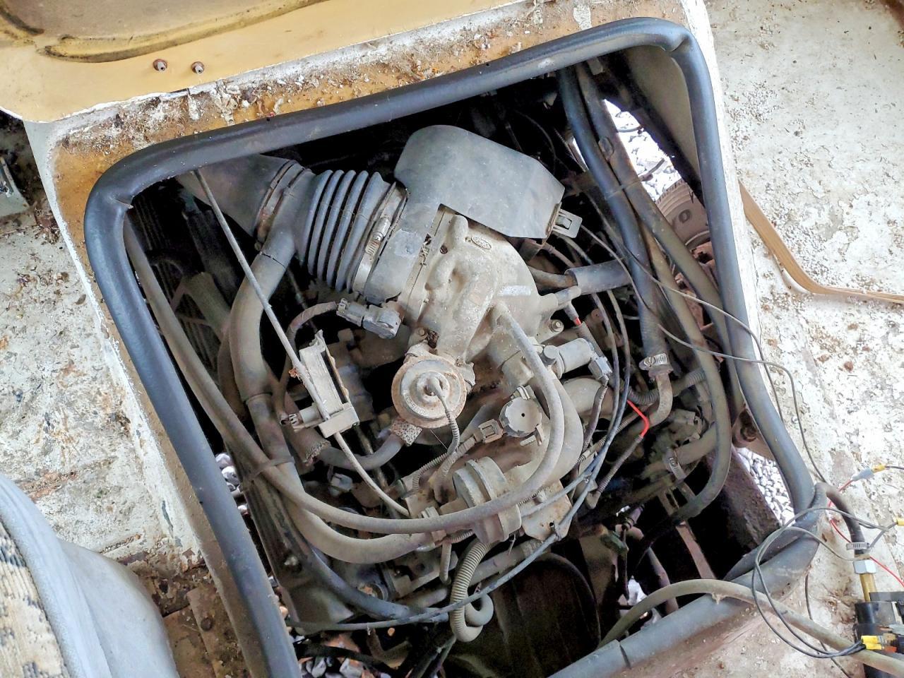 1999 Ford F550 Super Duty Stripped Chassis - Image 7