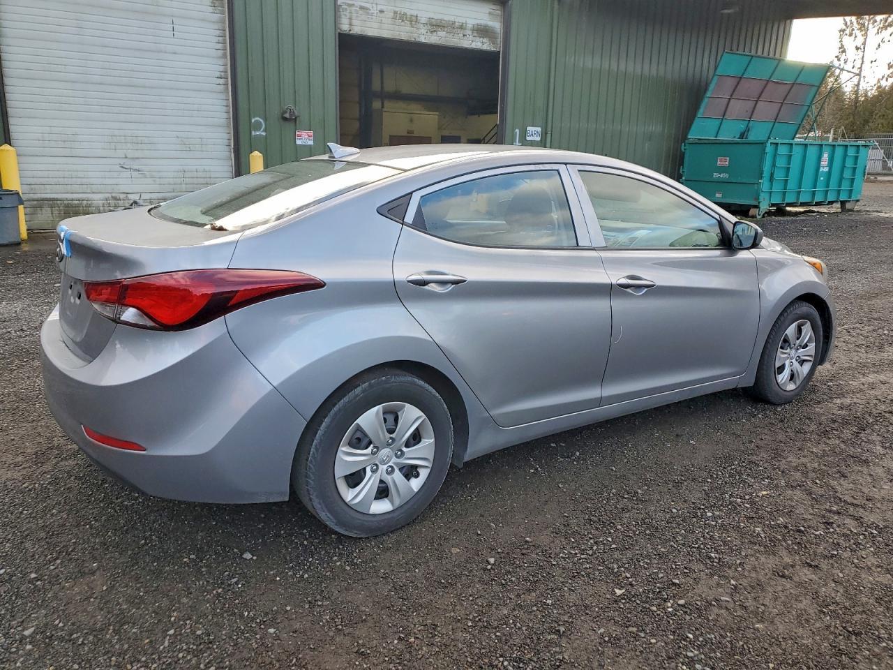 2016 Hyundai Elantra Se - Фото 3