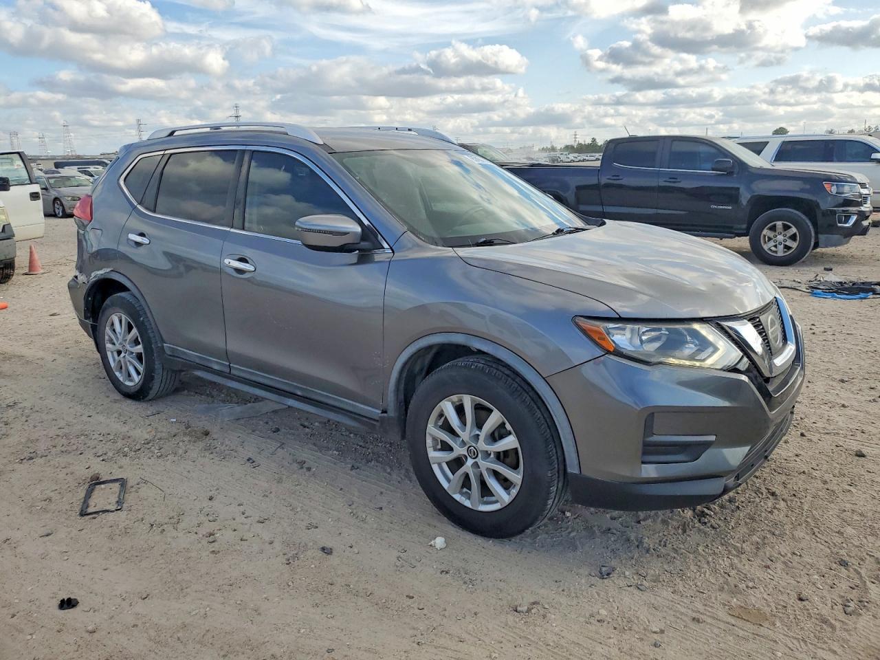 2017 Nissan Rogue S - Фото 4