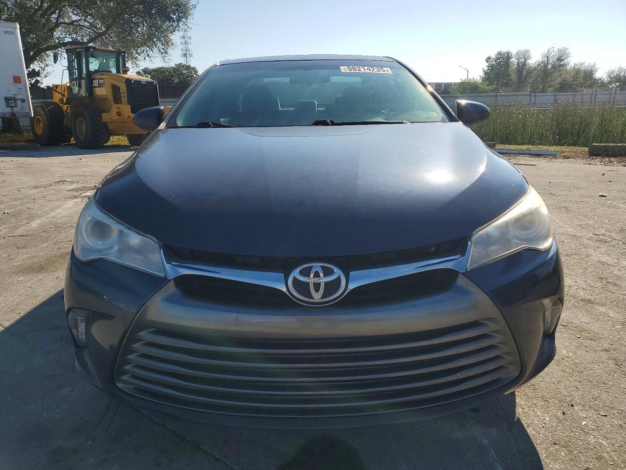 2017 Toyota Camry Le - Фото 5