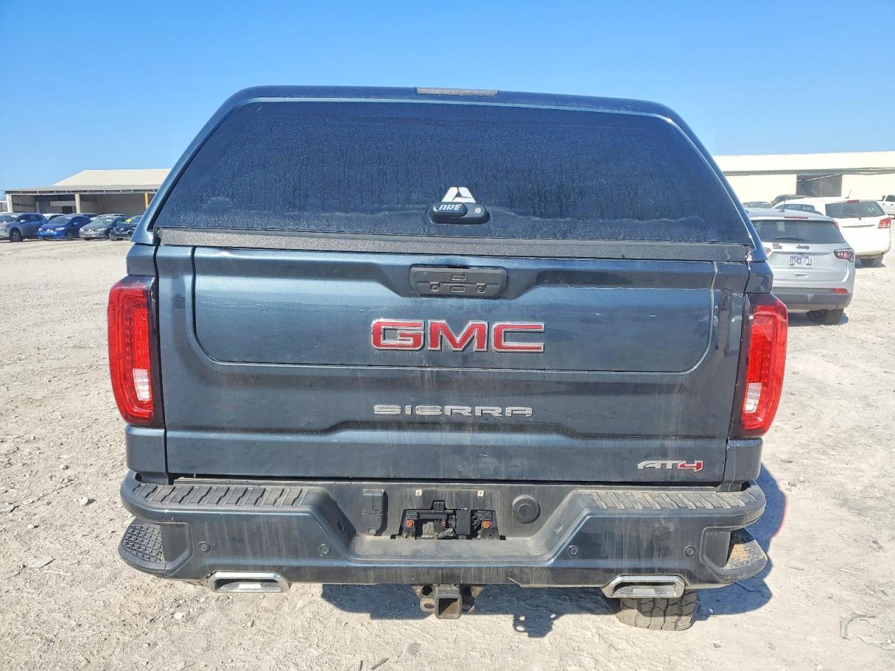 2020 GMC Sierra K1500 At4 - Фото 6