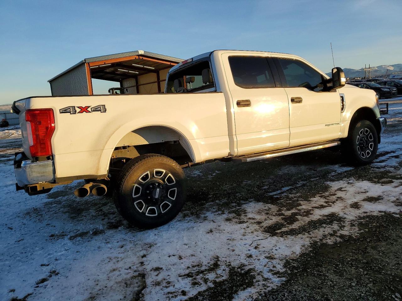 2018 Ford F250 Super Duty - Image 3