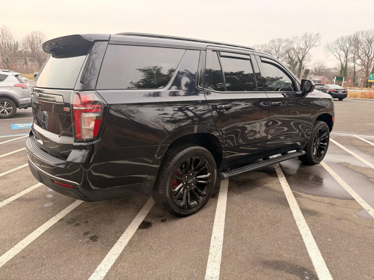 2021 Chevrolet Tahoe K1500 Z71 - Image 4