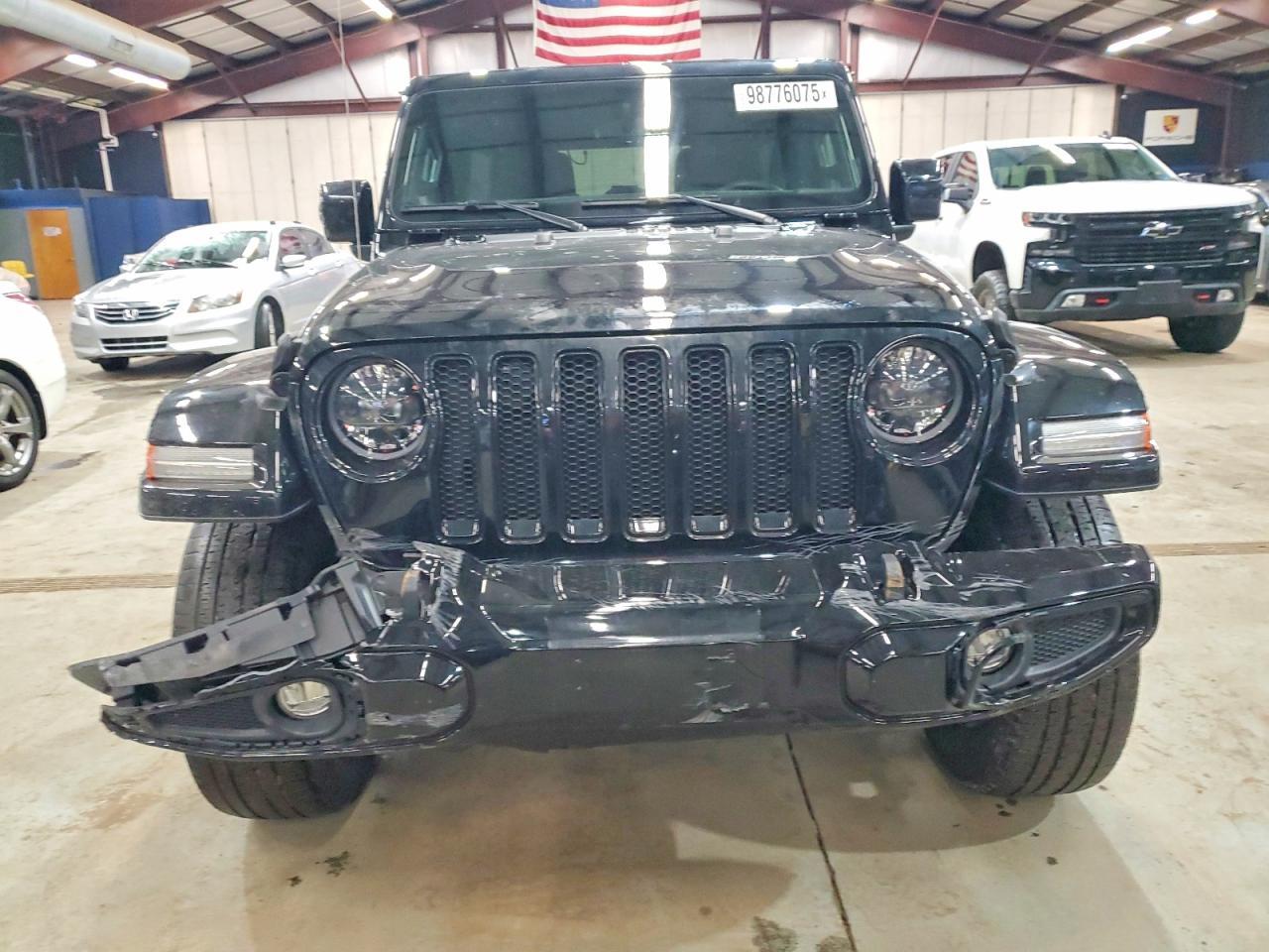 2023 Jeep Wrangler Sahara - Фото 5