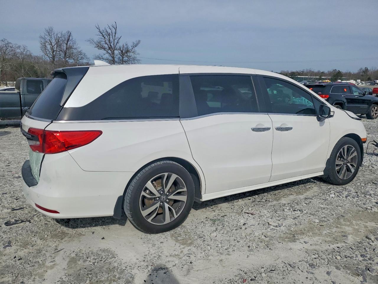 2024 Honda Odyssey Touring - Фото 3