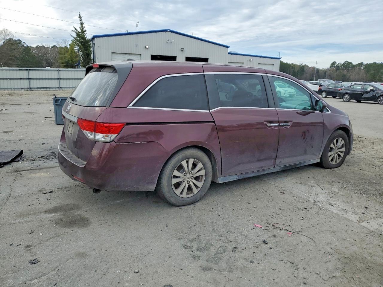 2014 Honda Odyssey Exl - Image 3