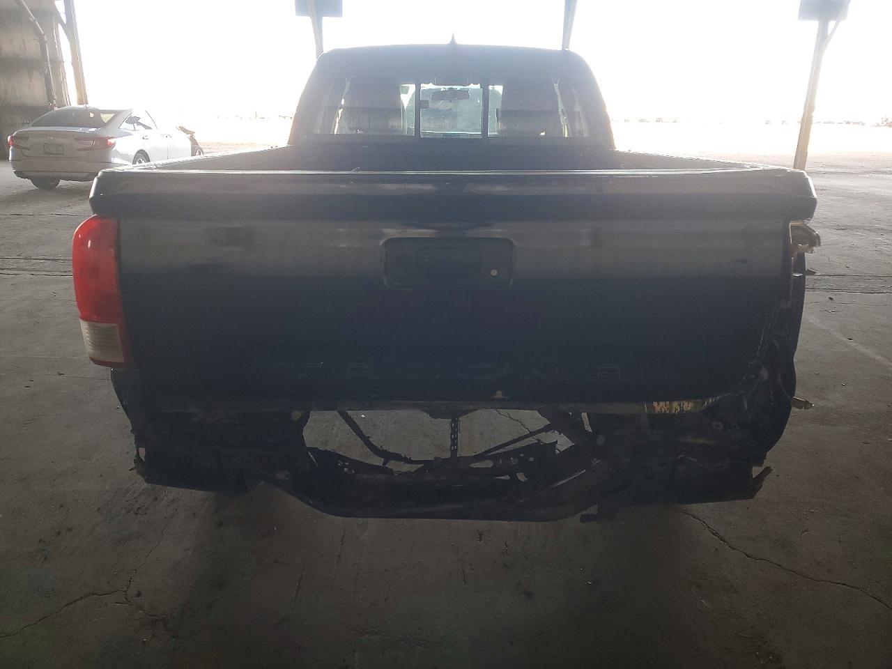 2016 Toyota Tacoma Access Cab - Image 6