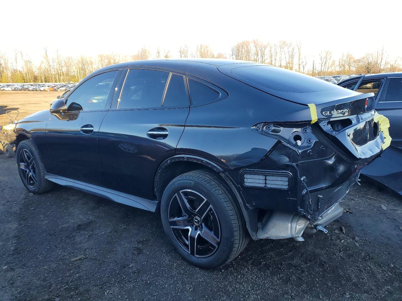 2024 Mercedes-Benz Glc Coupe 300 4Matic - Image 2