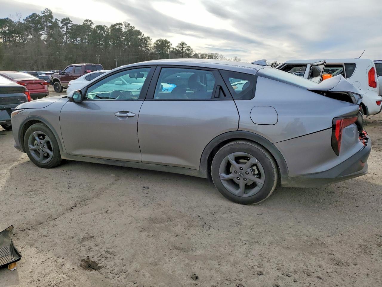 2025 Kia K4 Lx - Фото 2