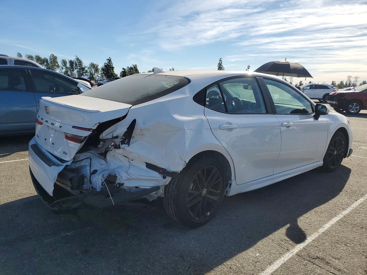 2025 Toyota Camry Xse - Фото 3