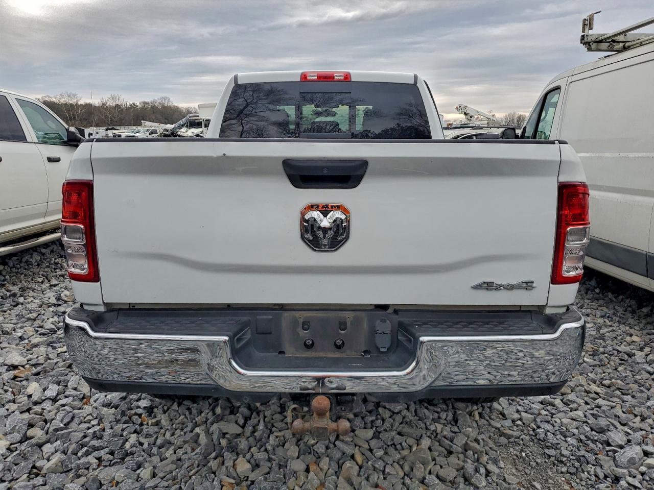 2022 Ram 2500 Tradesman - Фото 6