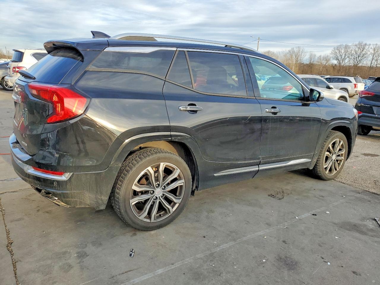 2018 GMC Terrain Denali - Image 3